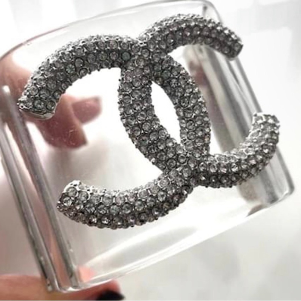CHANEL Clear Acrylic Cuff with Crystal CC Emblem - Picture 2 of 4